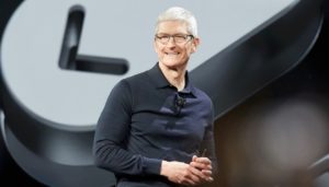 Apple predstaví vynovený lacný iPhone a pripravuje aj ďalšie produkty